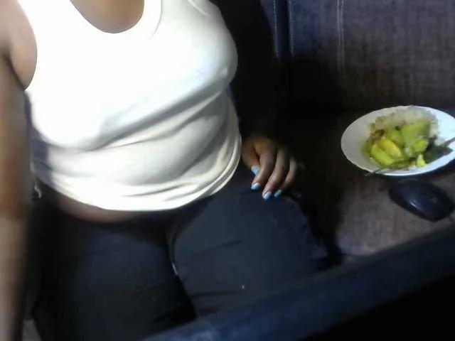 Freechat Hairypusssy on BongaCams