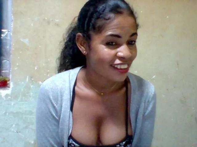 Offline Hanta11 on BongaCams