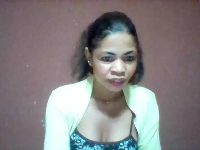 Offline Hanta11 on BongaCams