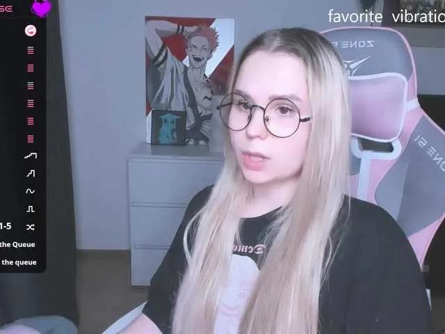 Freechat hellfire-club on BongaCams