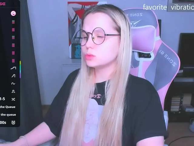 Freechat hellfire-club on BongaCams