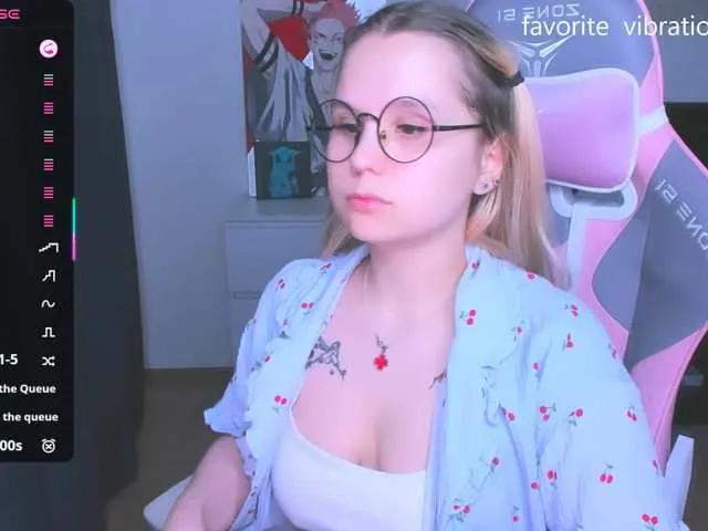 Freechat hellfire-club on BongaCams