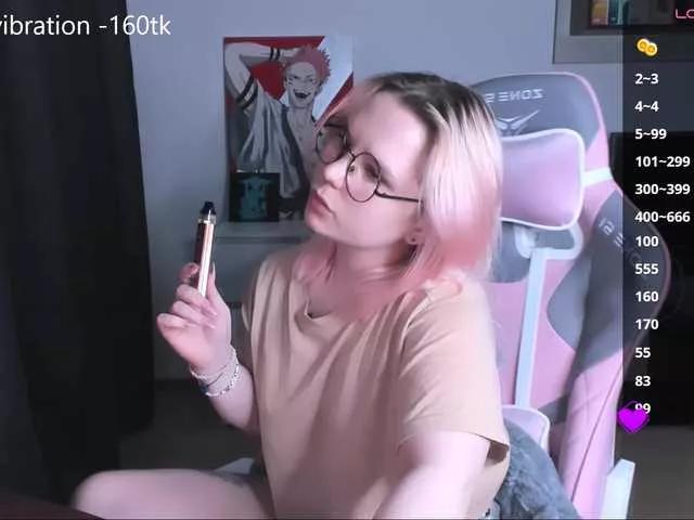 Freechat hellfire-club on BongaCams