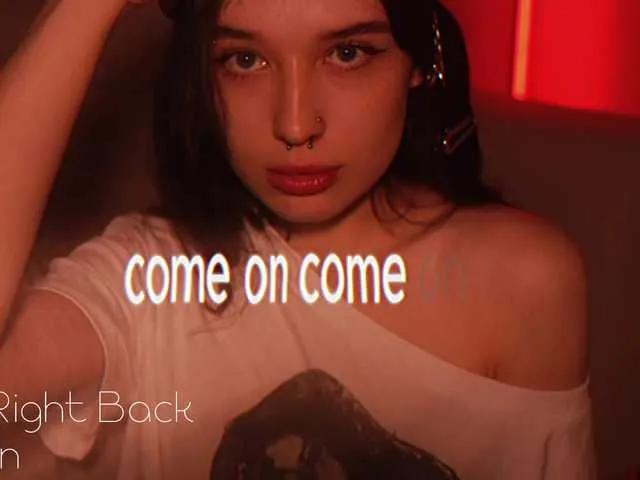 Freechat hor-neyJ0zy on BongaCams