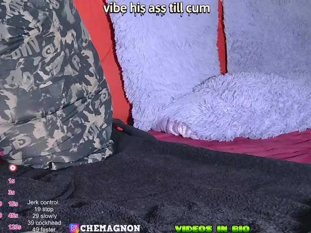 Offline Hornyjerking on BongaCams