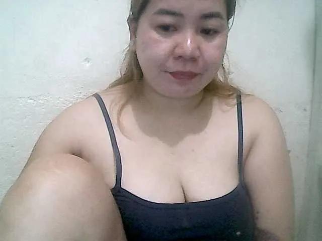 Offline Hotboobies19 on BongaCams