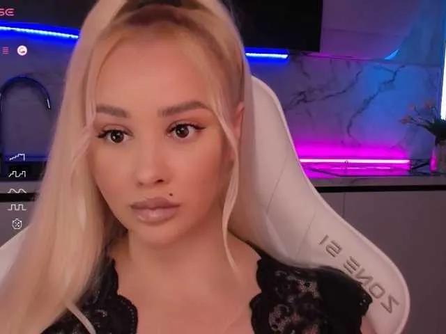 Offline In-your-fucking-mind on BongaCams