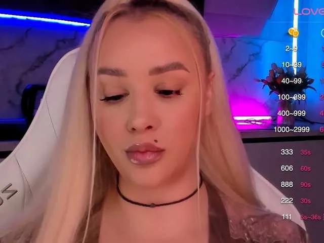 Offline In-your-fucking-mind on BongaCams