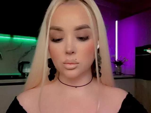 Offline In-your-fucking-mind on BongaCams