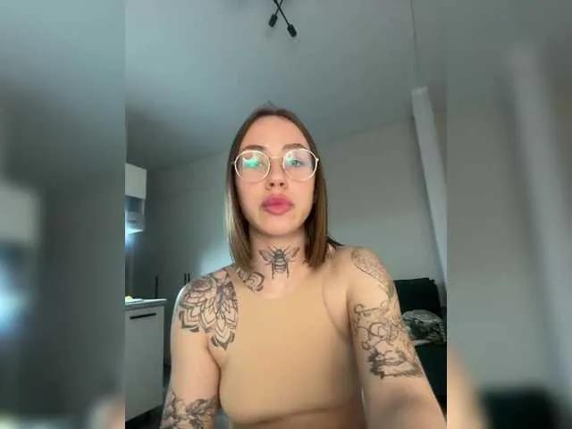 Freechat IRAONIC on BongaCams