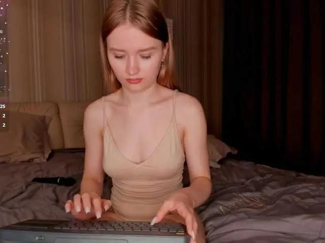 Offline IsabellaTorrance on BongaCams