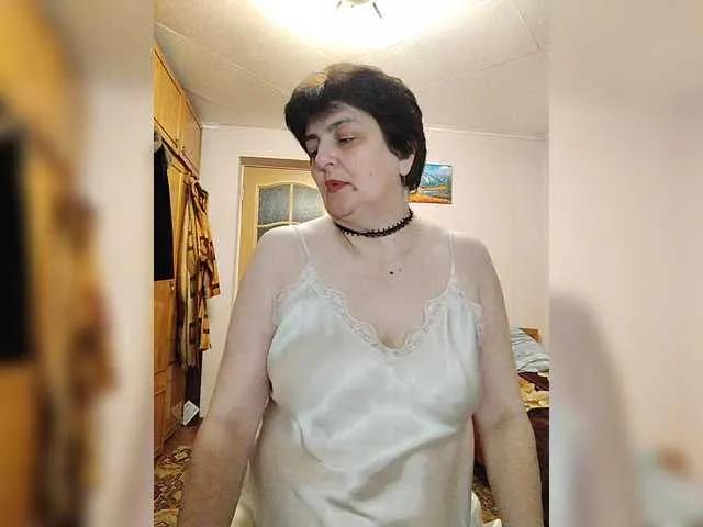 Offline IsXLoves on BongaCams