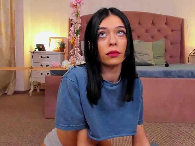 Offline JassyeJoy on BongaCams