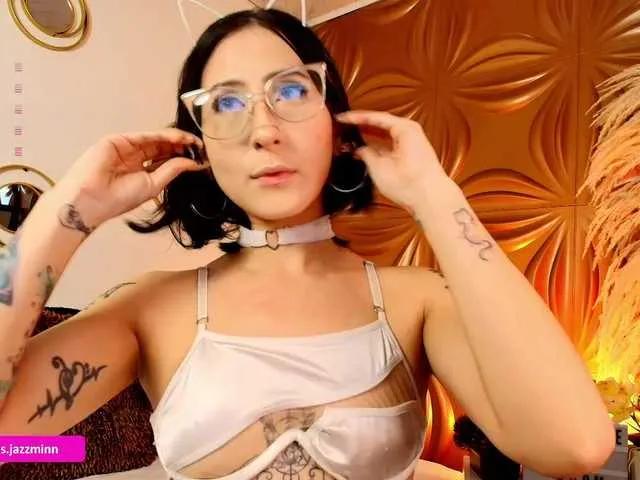 Offline Jazmintorres on BongaCams