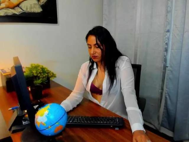 Offline Jeann-Foster on BongaCams