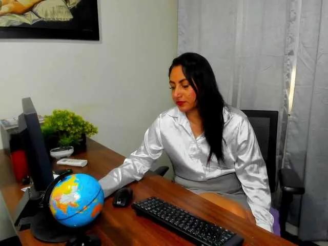 Offline Jeann-Foster on BongaCams