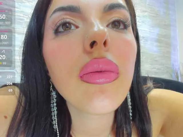 Freechat JessyBee on BongaCams