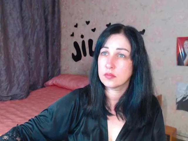 Offline JillStevens on BongaCams