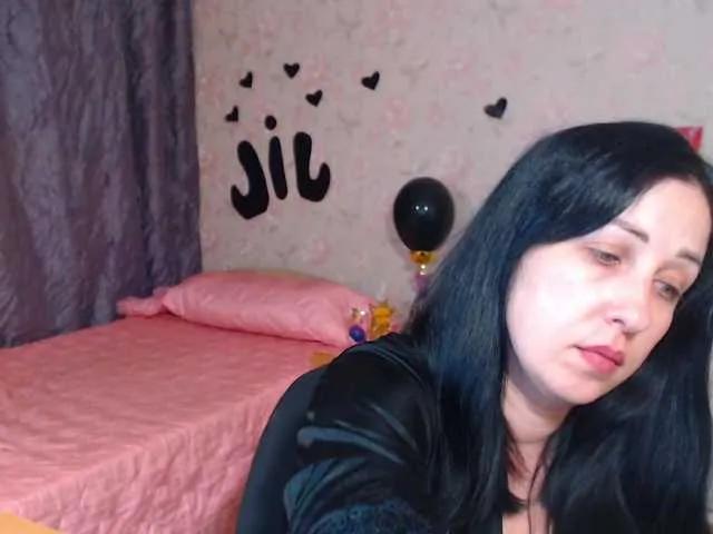 Offline JillStevens on BongaCams