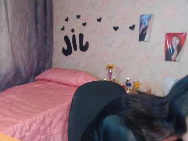 Offline JillStevens on BongaCams