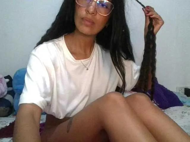 Offline JuanaBrunette on BongaCams