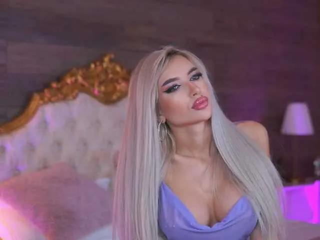 Offline JuicyJessye on BongaCams