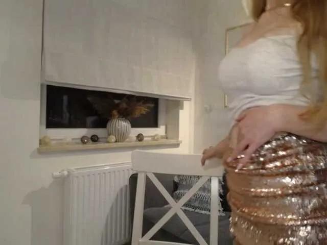 Offline JulietteGlow on BongaCams