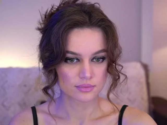 Offline Kadriaa on BongaCams