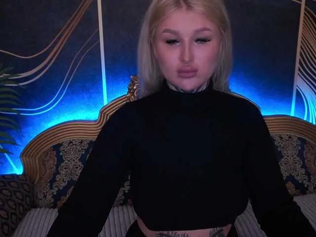 Offline KellyBabbe on BongaCams