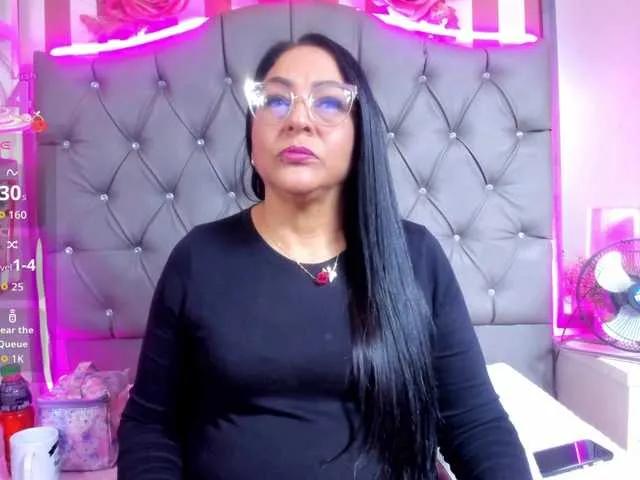 Offline Keyla-Ruiz on BongaCams