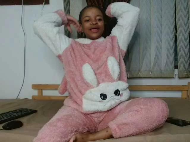 Freechat KinkyP696 on BongaCams