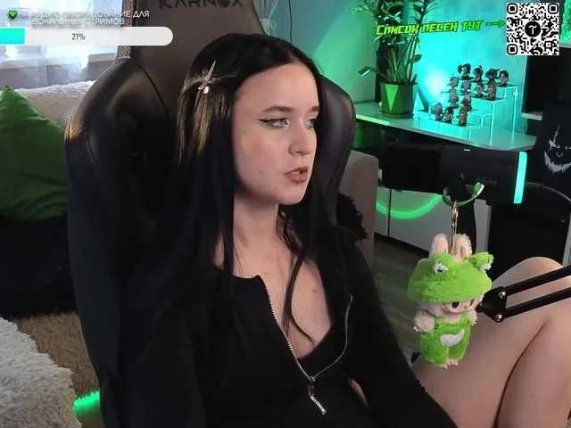 Offline KiraLiLime on BongaCams