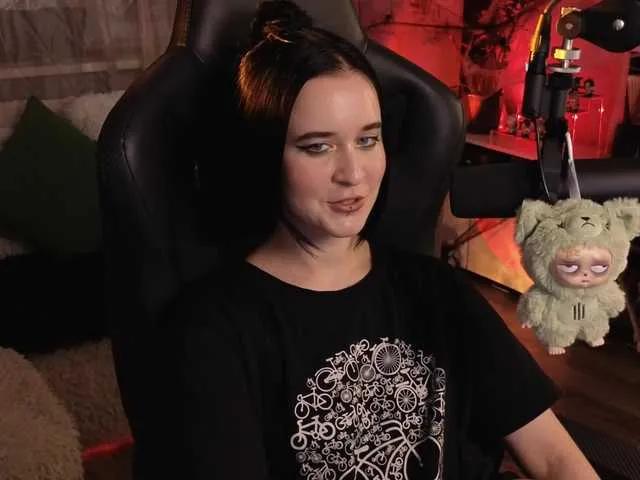 Offline KiraLiLime on BongaCams