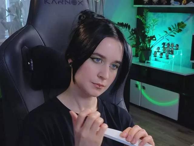 Offline KiraLiLime on BongaCams