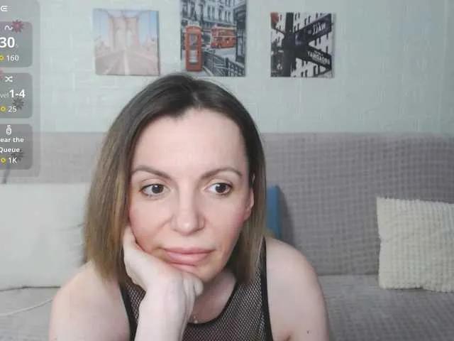 Offline Kiramarta on BongaCams