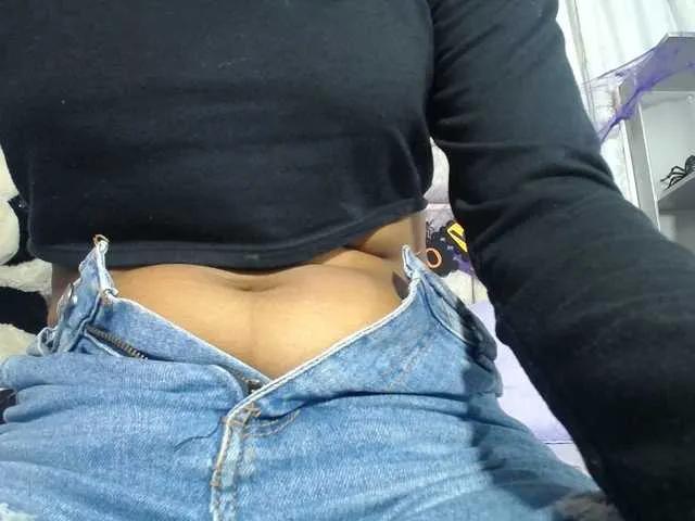 Freechat KOURTNEY- on BongaCams