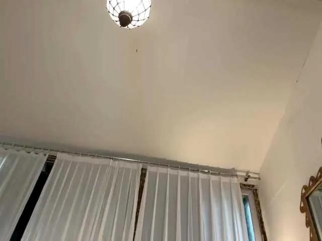 Offline KyungObin on BongaCams