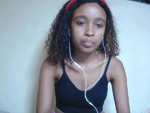 Offline Laminnah on BongaCams