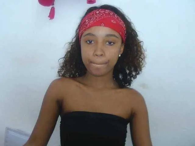 Offline Laminnah on BongaCams