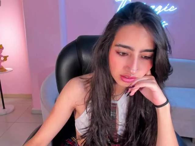 Offline LarisaSmirnov on BongaCams