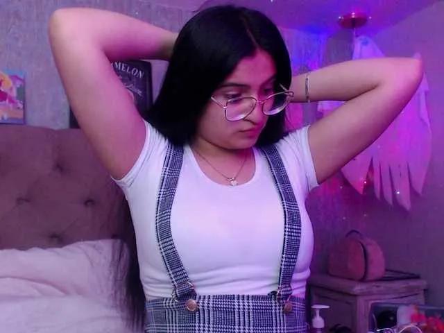 Offline laurenelove on BongaCams