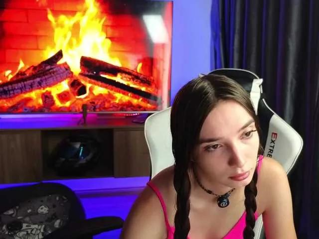 Offline laxyflaxy on BongaCams