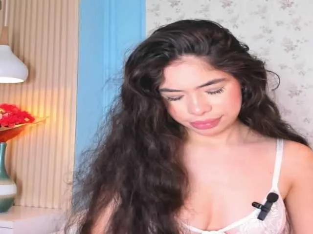 Freechat LeiaStone on BongaCams