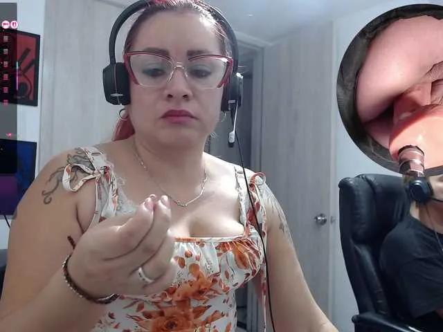 Freechat Leidydi223 on BongaCams