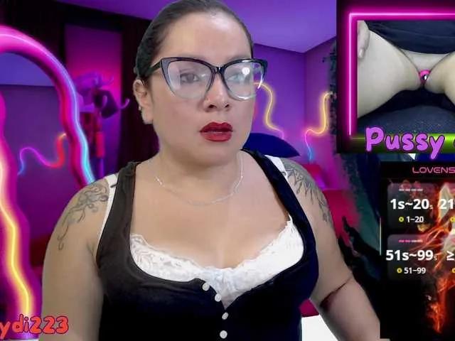 Freechat Leidydi223 on BongaCams