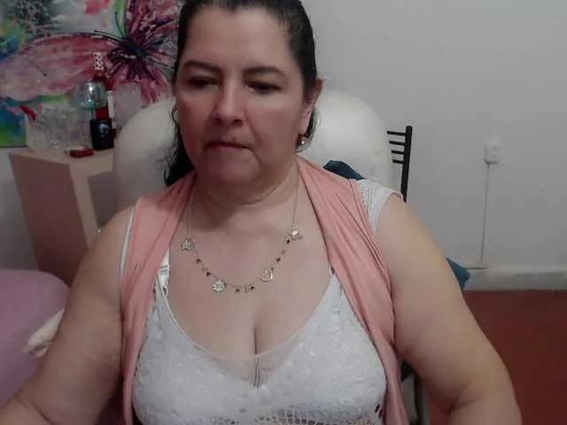 Freechat leonela on BongaCams