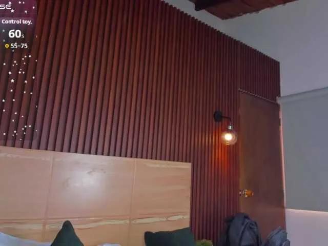 Freechat lia-sexx19 on BongaCams