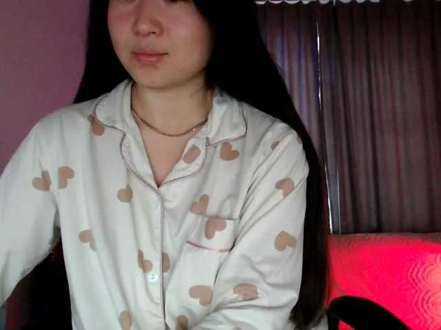 Offline Lili-asian on BongaCams