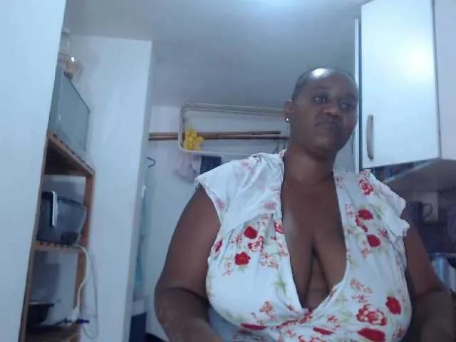 Freechat LiraRusso1 on BongaCams