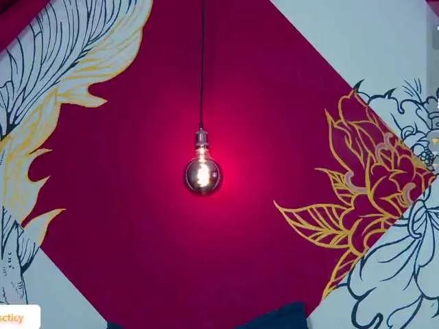 Freechat Lunamistyc on BongaCams